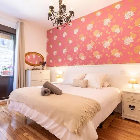 Between Old Town & Guggenheim!! Private Parking 公寓