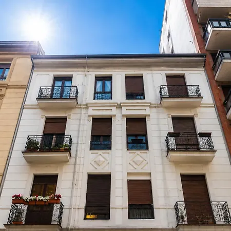 Exclusive Between Old Town & Guggenheim!! Private Parking * Bilbao