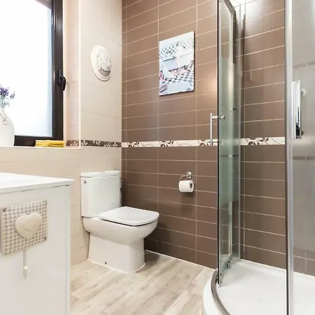 Between Old Town & Guggenheim!! Private Parking * 毕尔巴鄂