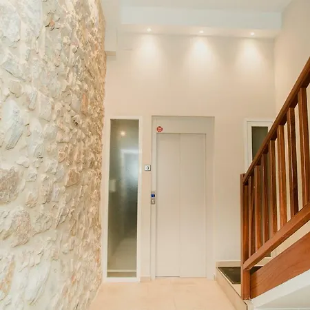 Between Old Town & Guggenheim!! Private Parking * 毕尔巴鄂