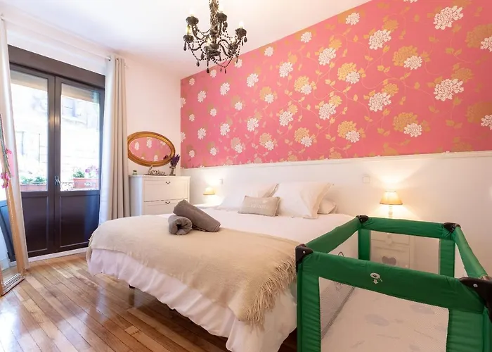 Between Old Town & Guggenheim!! Private Parking Μπιλμπάο