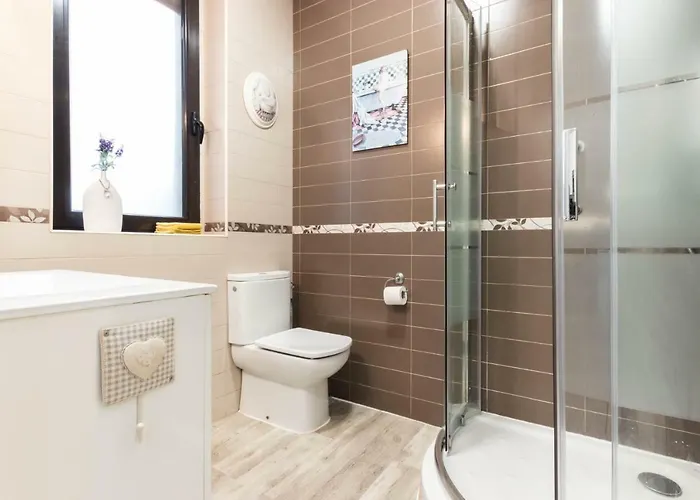 Between Old Town & Guggenheim!! Private Parking * Μπιλμπάο