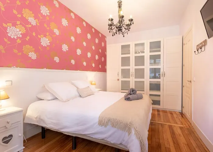 Between Old Town & Guggenheim!! Private Parking Apartman Bilbao
